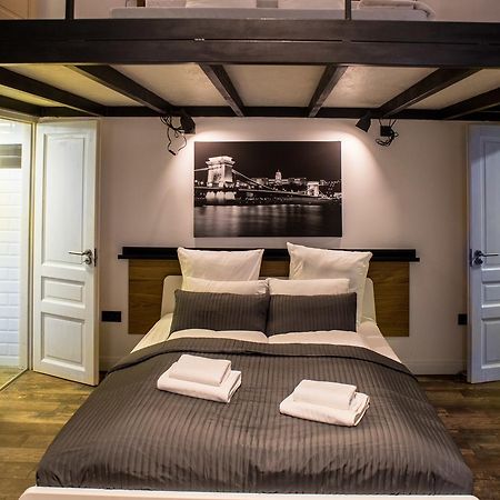 Very Stylish And Fresh Studio Home In The Center Budapest Esterno foto