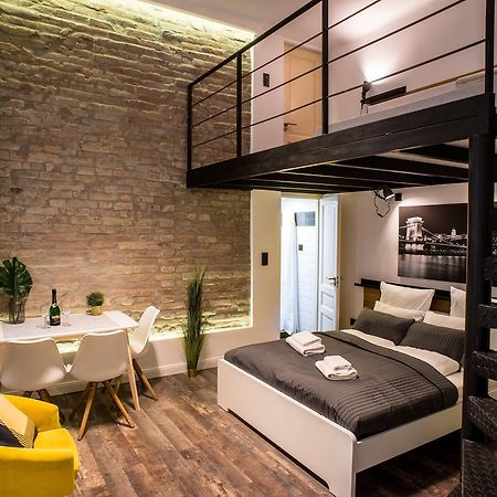 Very Stylish And Fresh Studio Home In The Center Budapest Esterno foto