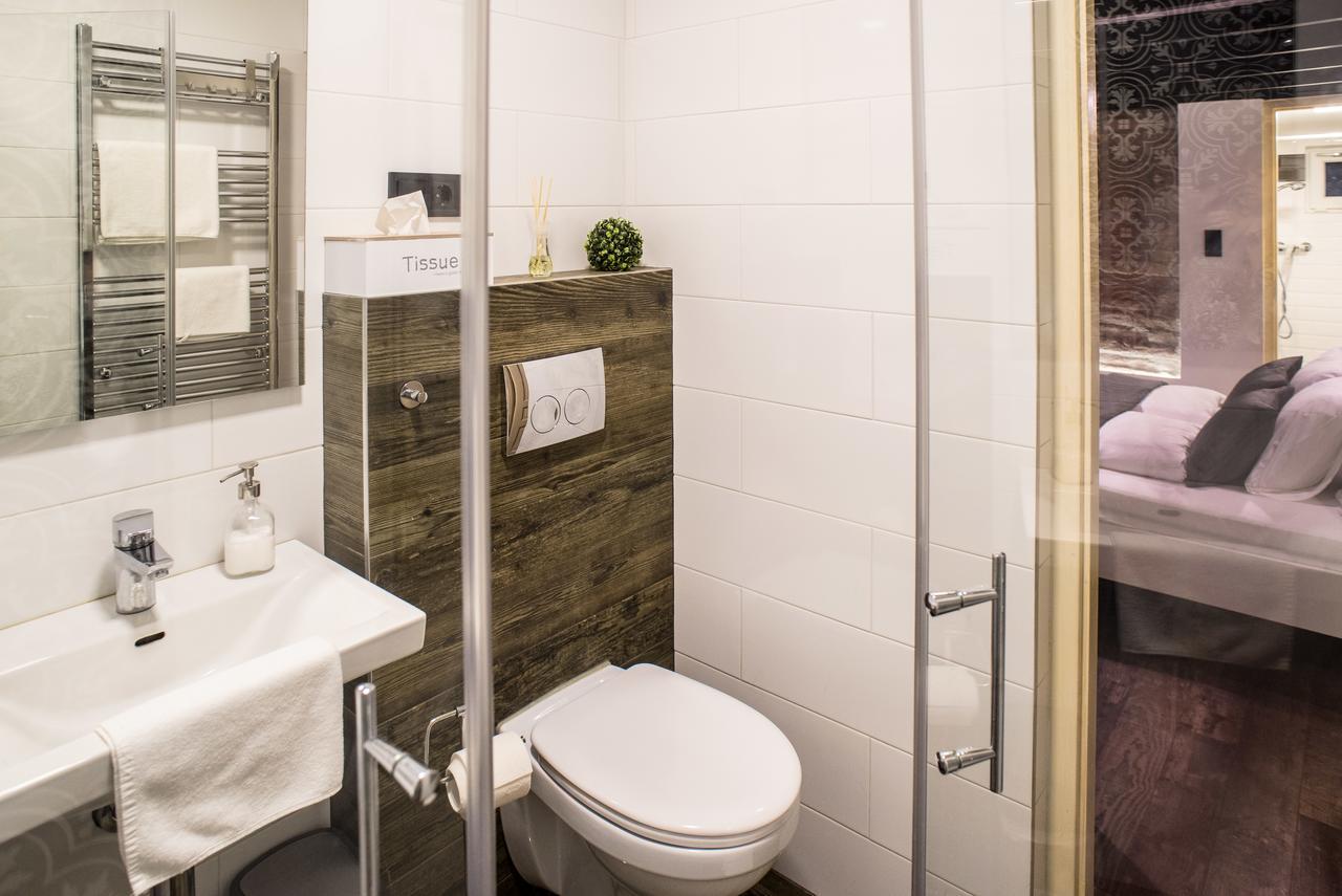 Very Stylish And Fresh Studio Home In The Center Budapest Esterno foto