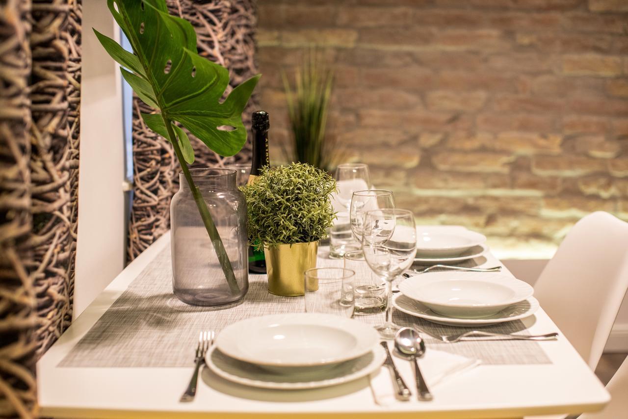 Very Stylish And Fresh Studio Home In The Center Budapest Esterno foto