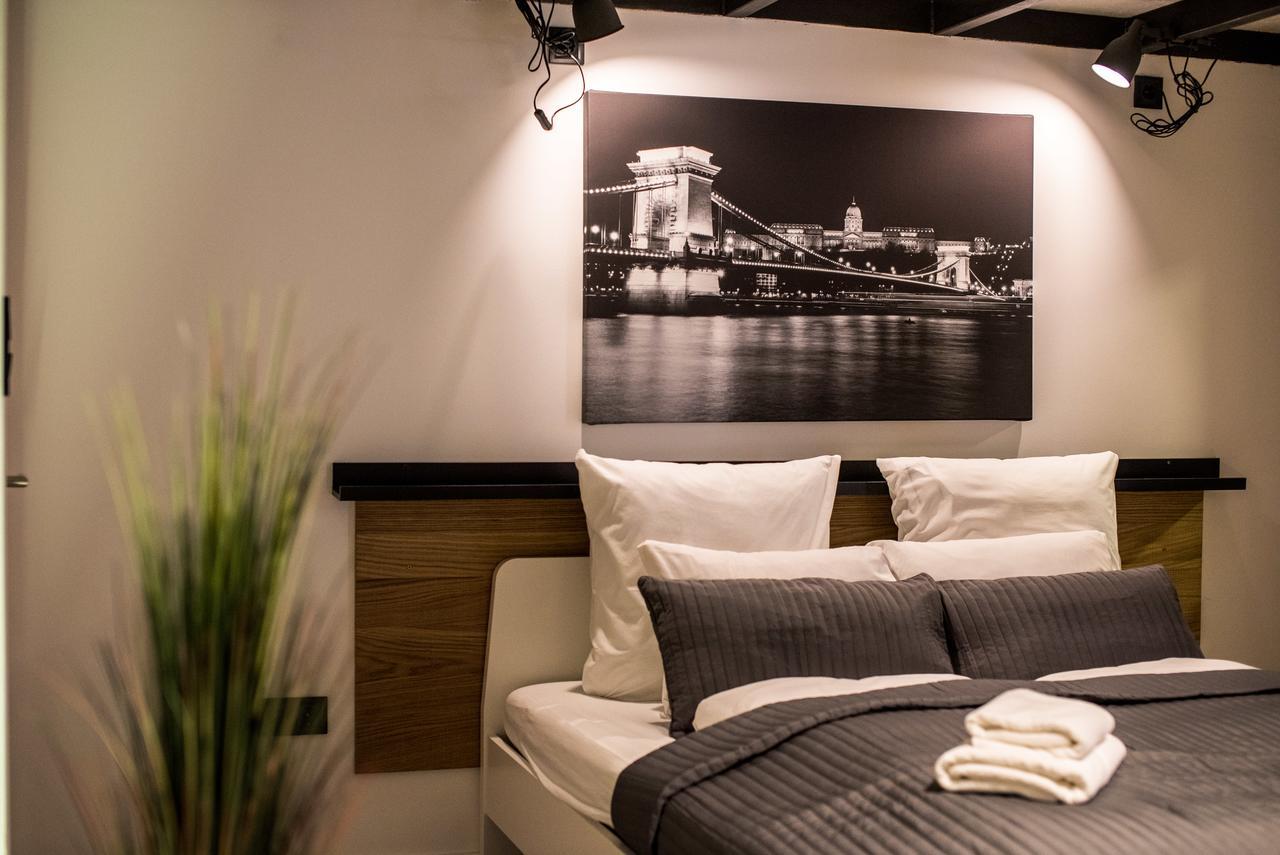 Very Stylish And Fresh Studio Home In The Center Budapest Esterno foto