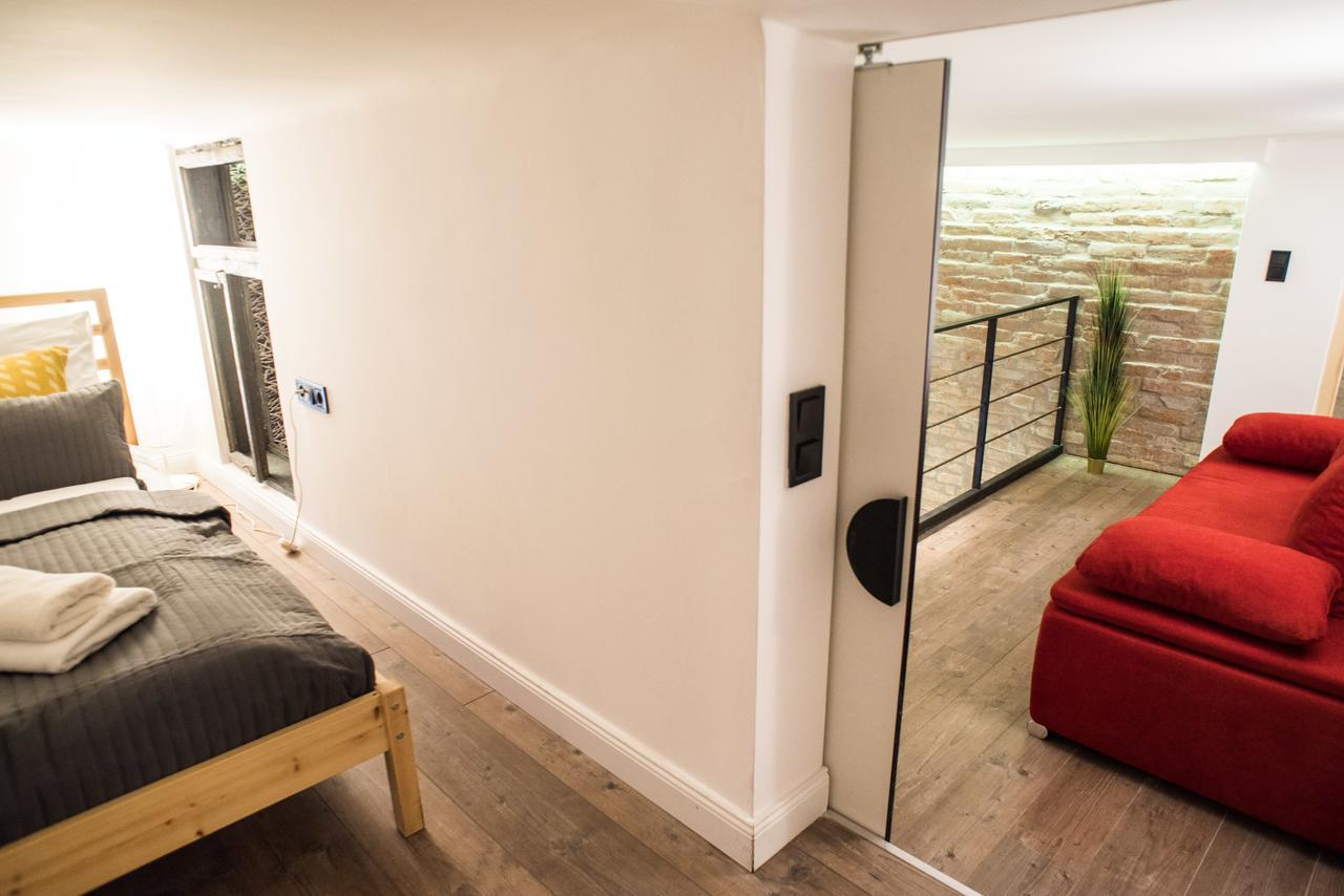 Very Stylish And Fresh Studio Home In The Center Budapest Esterno foto
