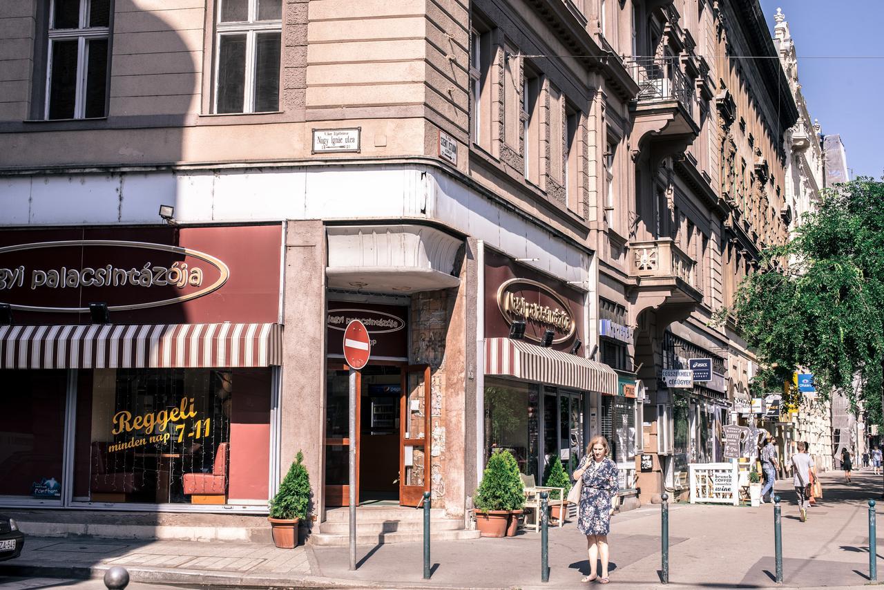 Very Stylish And Fresh Studio Home In The Center Budapest Esterno foto